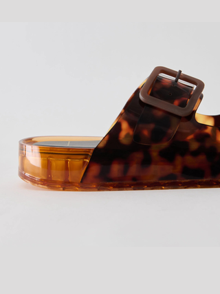 Julio Sandals Tortoise Vinyl