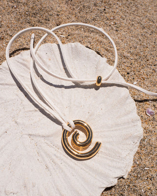 Shell Beach Pendant Necklace